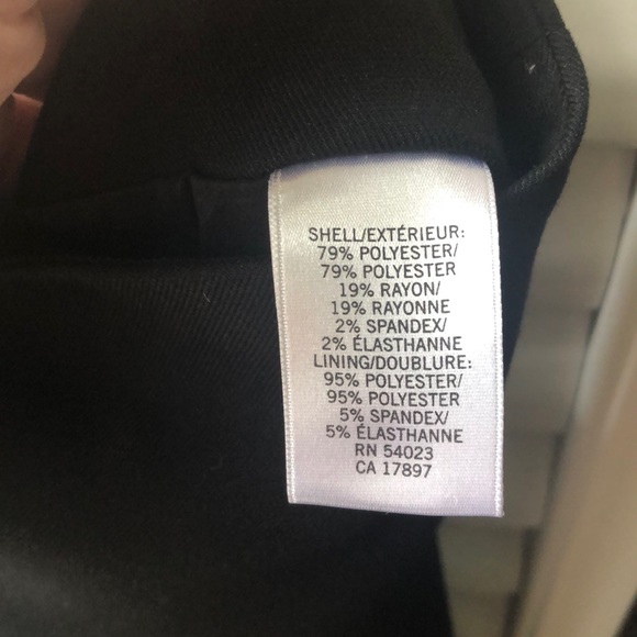 Banana Republic, classic black skirt - Picture 6 of 6